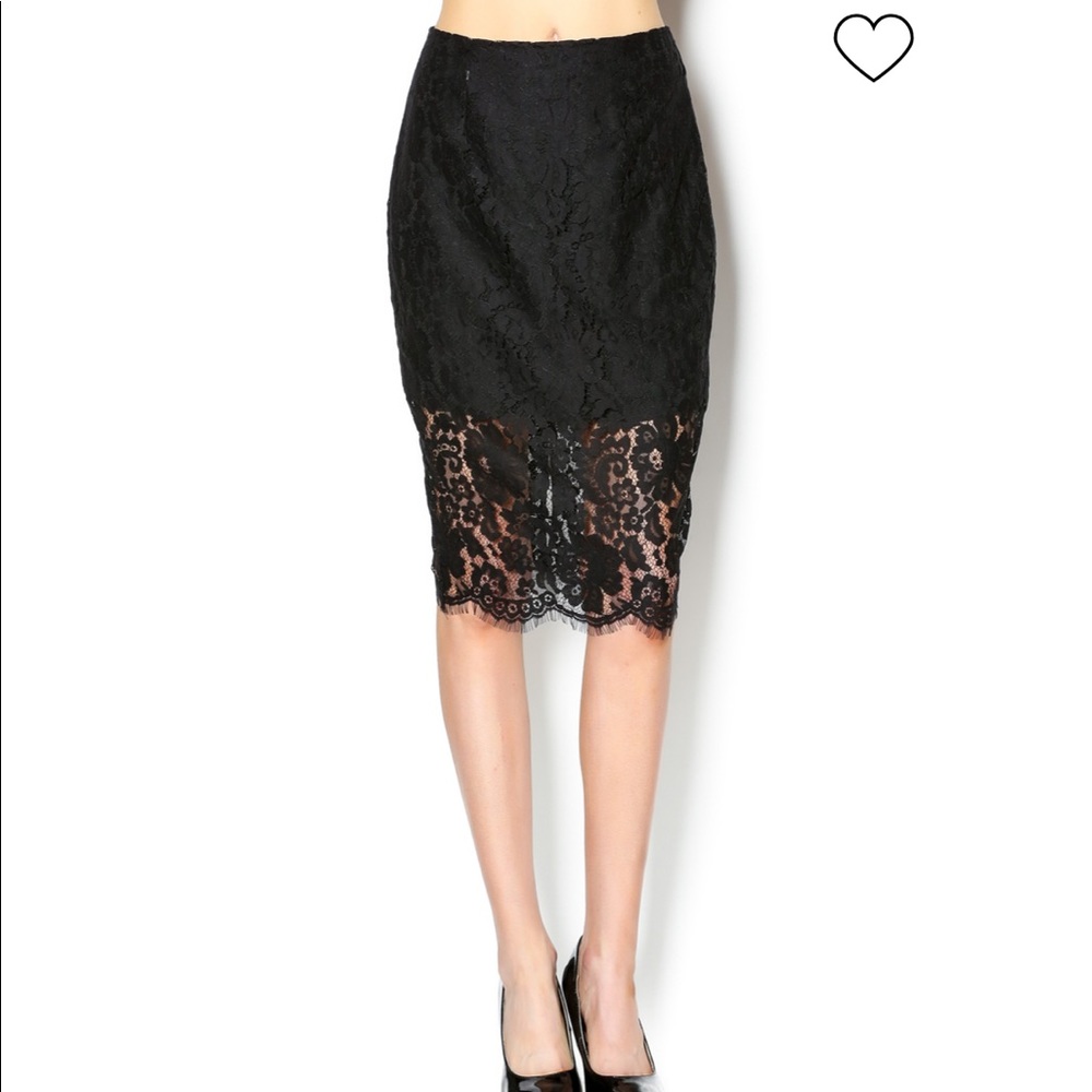 Black lace skirt (Size S)